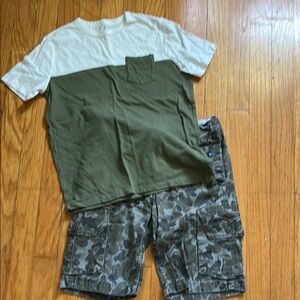 **b2g1** GAP Green and Gray Cargo Shorts and shirt set